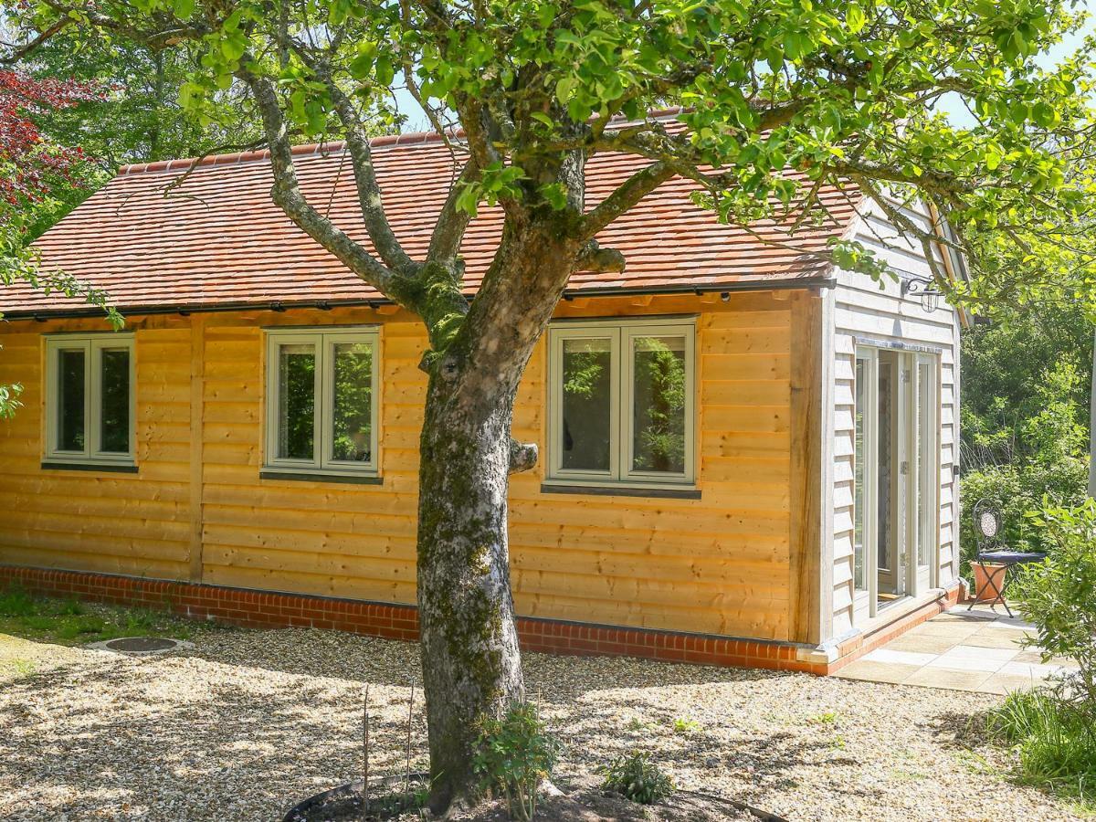 The Lodge At Mortons Malmesbury Exterior photo
